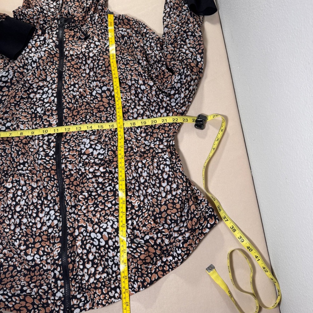 Free People Movement Run Wild Windbreaker Hooded Jacket Leopard Large Casual EUC - Picture 13 of 16